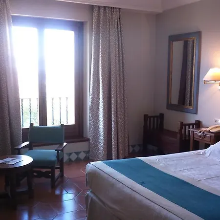 Hotel De 4*