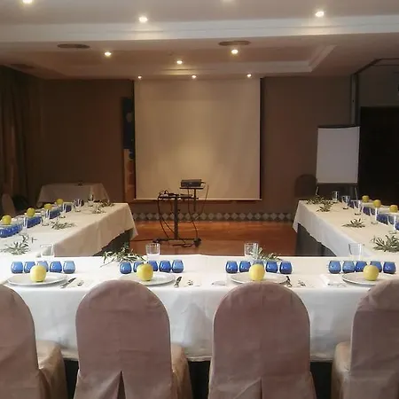 Hotel De 4*
