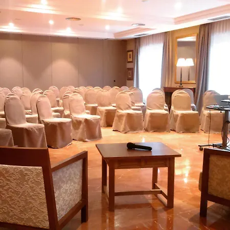 Hotel De 4*